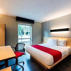 Zimmer mit Queensize-Bett